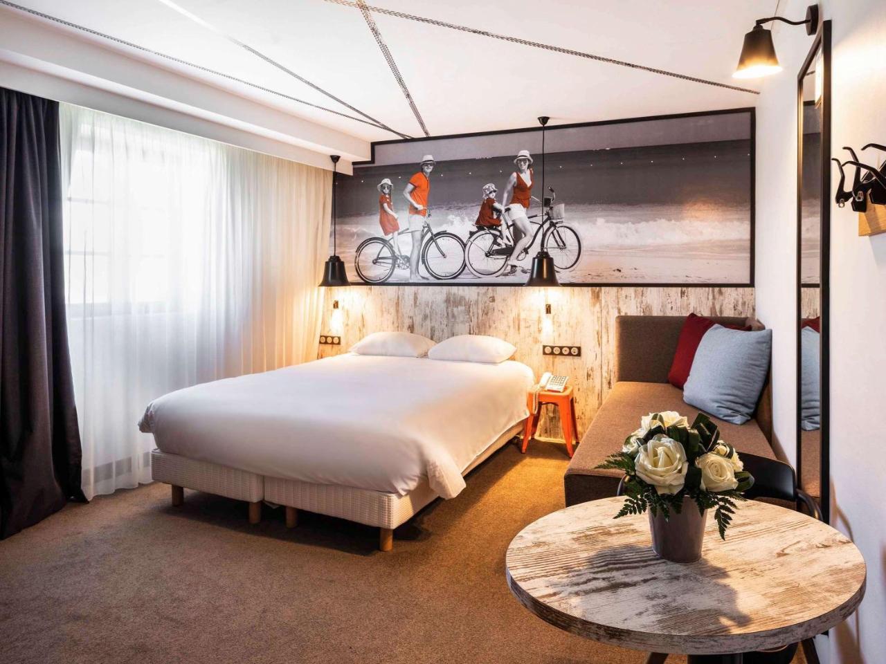 ไอบิส สไตล์ ดีน็อง ซองทร์-วีล  Hotel ภายนอก รูปภาพ