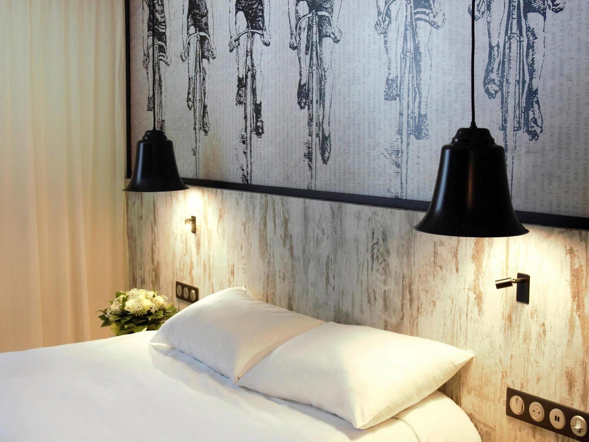 ไอบิส สไตล์ ดีน็อง ซองทร์-วีล  Hotel ภายนอก รูปภาพ